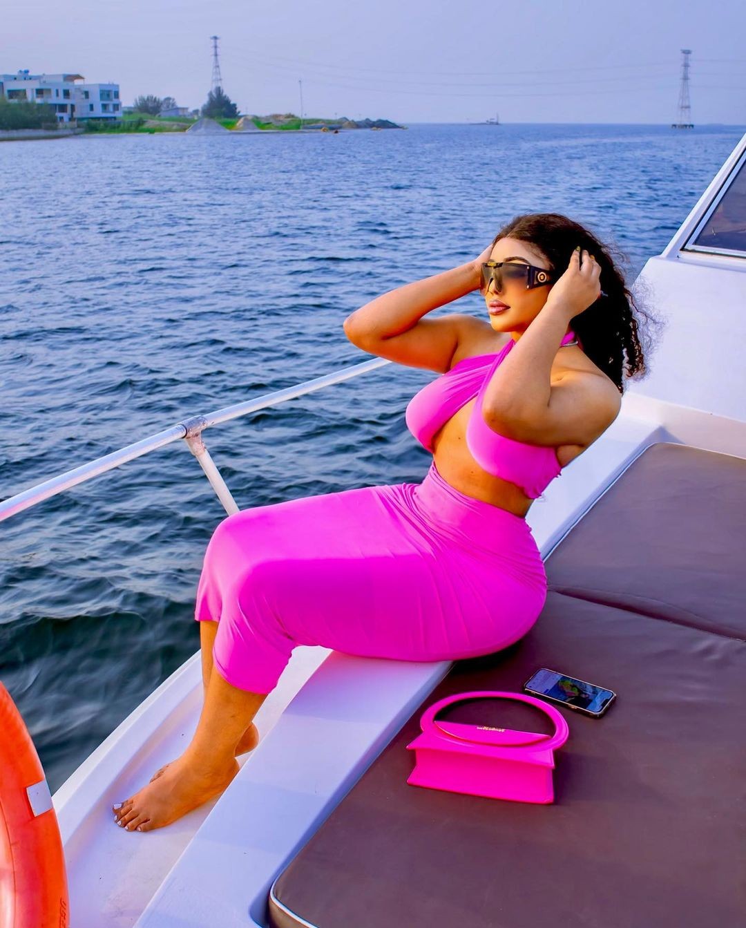 Investor Image Missing